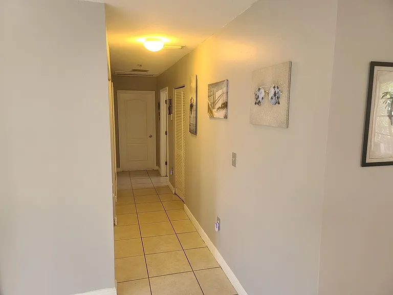 2884 SW 36th Ave — Photo 10