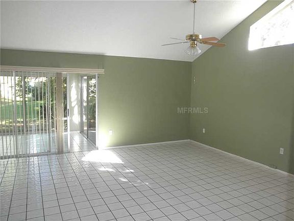 4th image of 4827 Village Gardens Dr #168