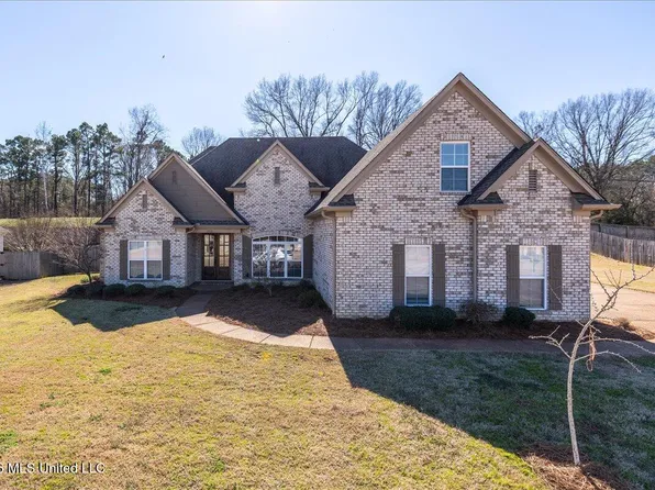 1757 Robertson Place Dr, Hernando, MS 38632