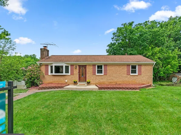 8621 Oakdale St, Fort Washington, MD 20744