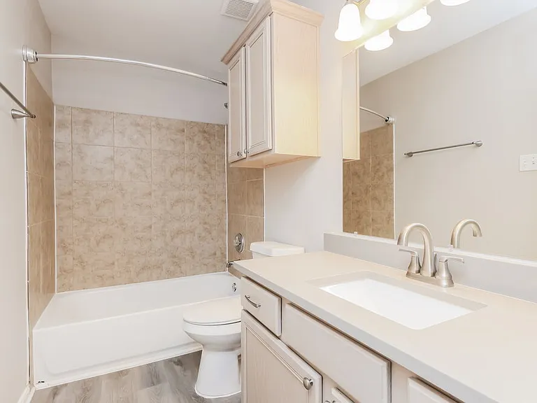 985 Oak Falls Dr — Photo 16