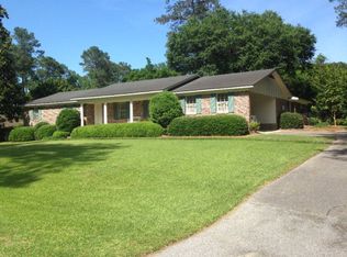 31 Heatherwood Dr, Laurel, MS 39440