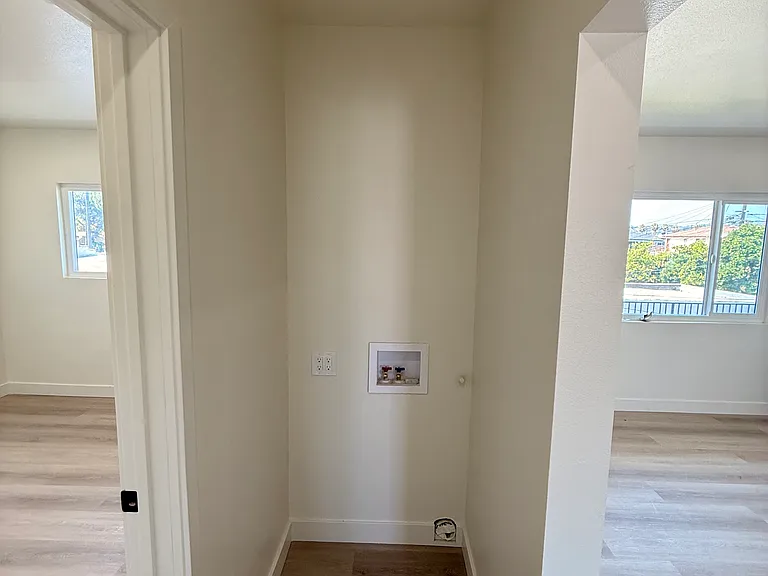3445 Edgehill Dr #5 — Photo 9