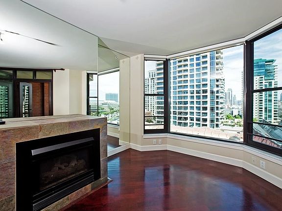 2nd image of 500 W Harbor Dr Unit 1019
