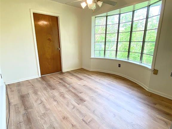 5th image of 211 Melody Ln