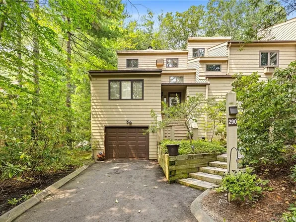 290 Cliffside Drive #290, Torrington, CT 06790