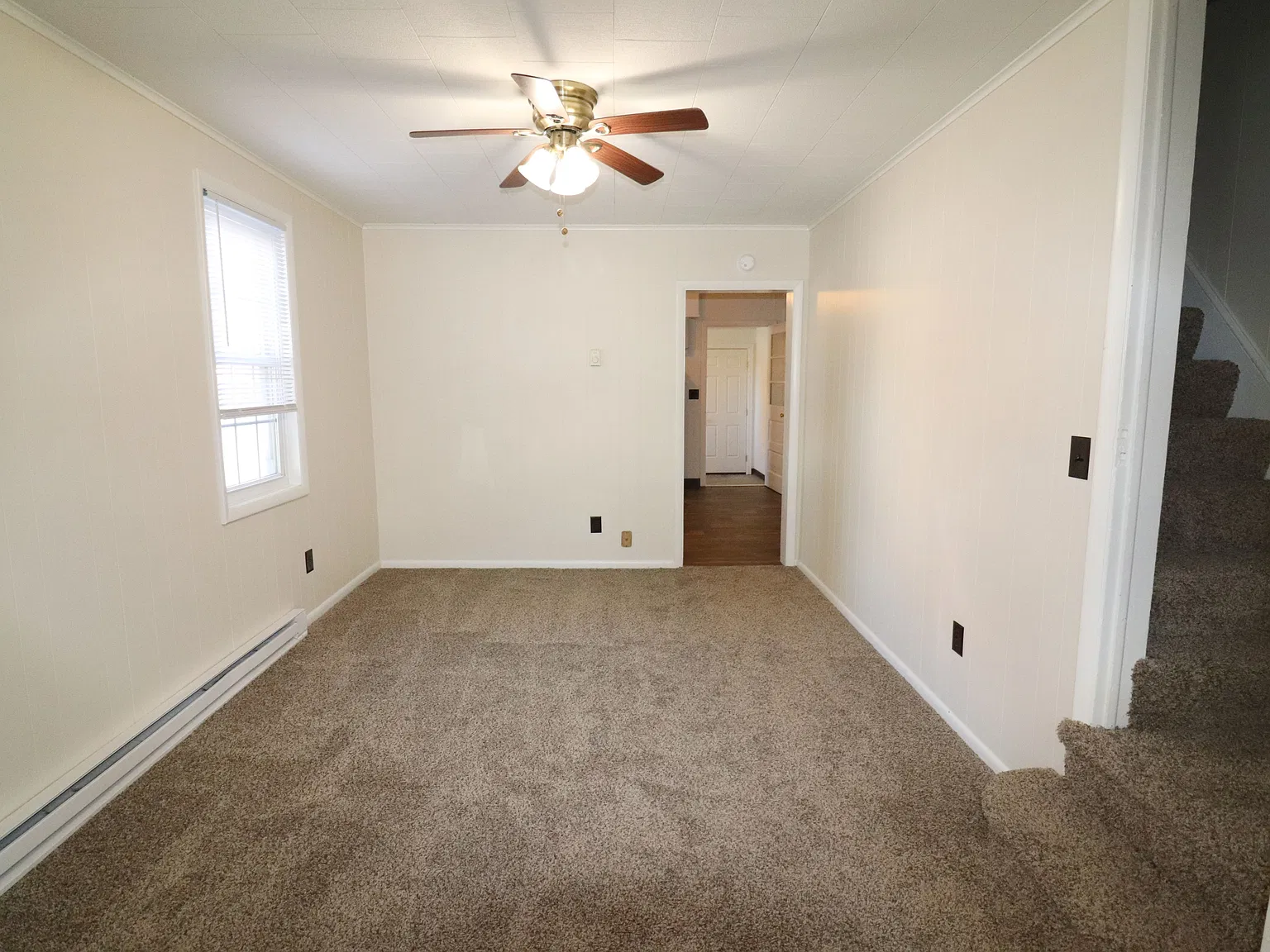 3 bed, $1,350 — Photo 4