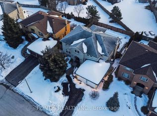 10 Whitmore Ct, Brampton, ON L6Z 2A5