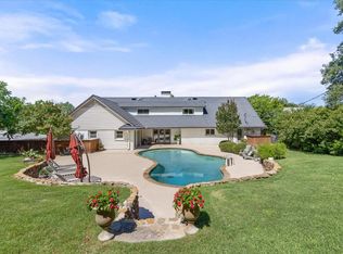 4025 Clayton Rd E, Fort Worth, TX 76116