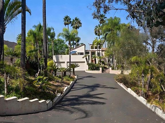 4th image of 13848 Jamul Dr