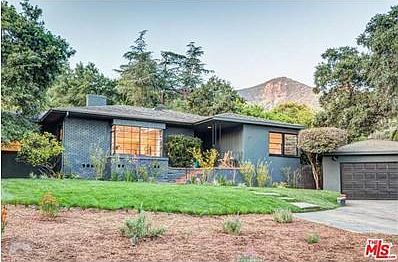 1st image of 1999 E Altadena Dr