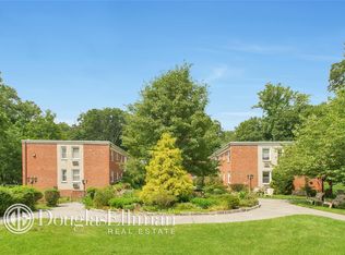 12 Wildwood Rd APT B19, Hartsdale, NY 10530