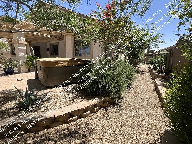 1536 E Fontana Dr — Photo 48