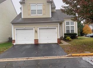 2469 Leyland Ridge Rd, Herndon, VA 20171