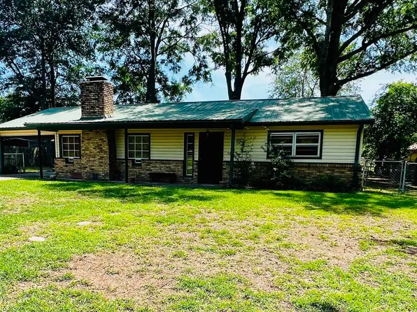 514 Woodland Dr, Jefferson, TX 75657