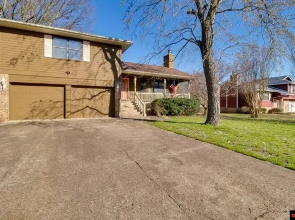1601 Meadowbrook Dr, Mountain Home, AR 72653