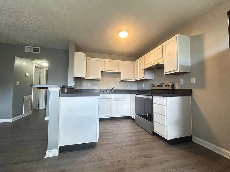 Jacobs Landing Apartments — Photo 32