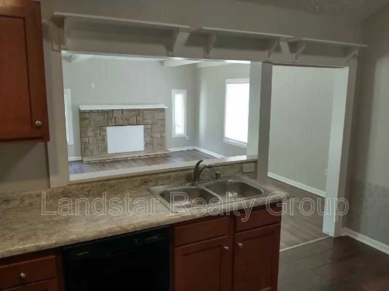 9403 Burgoo King Rd — Photo 21