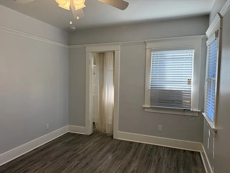 Whiting Ave. 204 W. - 206 — Photo 23