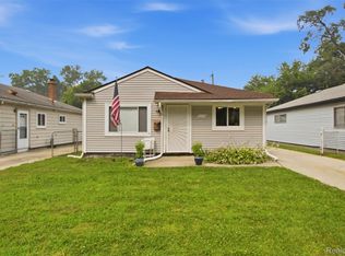 6579 N Highland St, Dearborn Heights, MI 48127