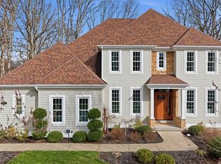 212 Gate Dancer Dr, Cranberry Township, PA
