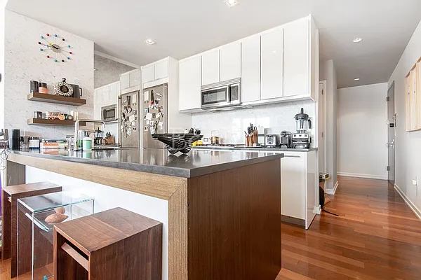 Rented by Brick&Mortar | media 25