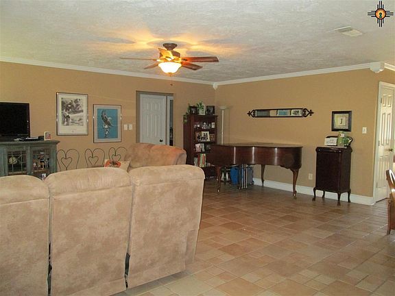 4th image of 1211 W Pueblo Ave
