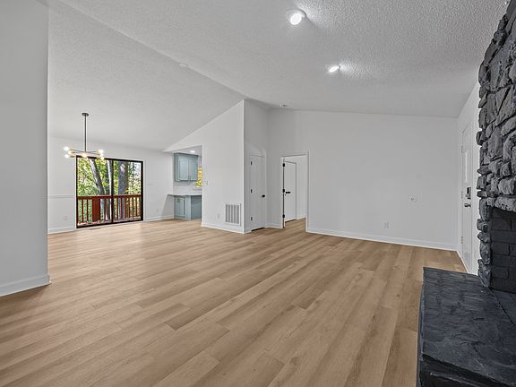 3rd image of 6227 King George Dr