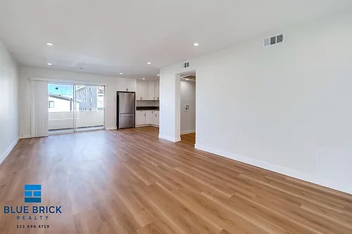 5415 Corteen Pl #22 Photo 1 5415 Corteen Pl #22 Photo 1