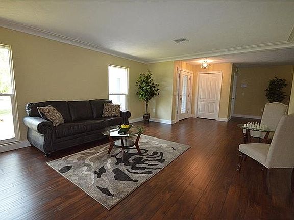 3rd image of 2804 Hardee Dr