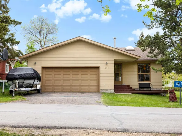 311 3rd St, Ross Haven, AB T0E 1A0