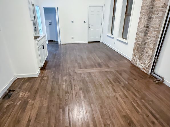 8714 S Commercial Ave APT 1R