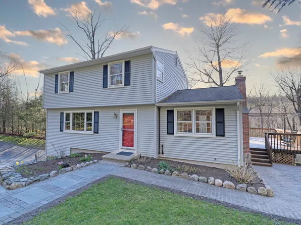 24 Robin Drive, Barkhamsted, CT 06063