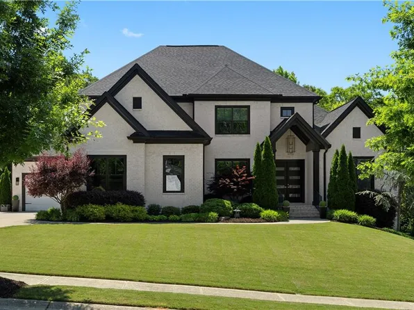 2343 Northern Oak Dr, Braselton, GA 30517
