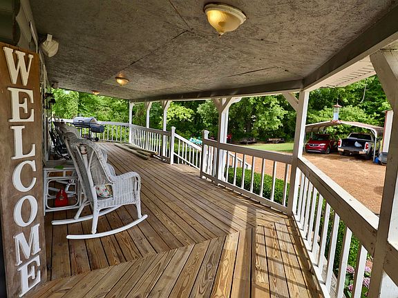 30th image of 367 Junius Lee Rd
