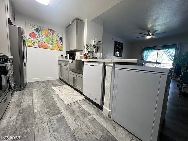 2 bed, 2.0 bath, 1094 sqft, $1,700 — Photo 3