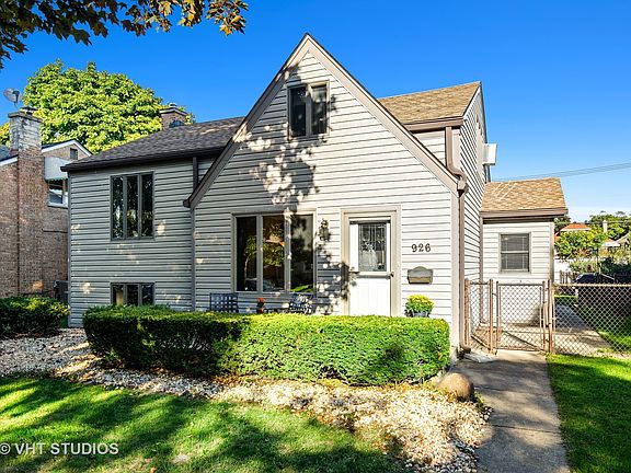 2nd image of 926 Hannah Ave