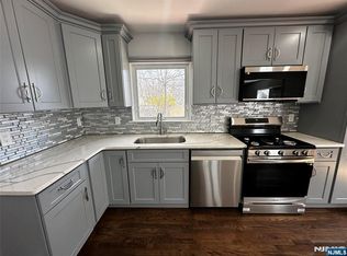 38 Telford St, East Orange, NJ 07018