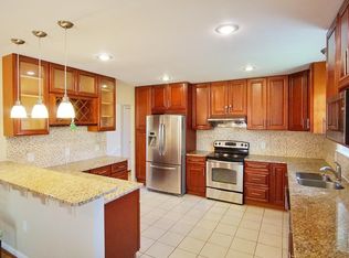 7107 Marbury Ct, Falls Church, VA 22046