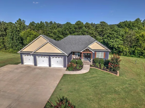 72 Farm View Cir, Rock Spring, GA 30739