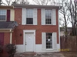 902 Glynn Oaks Dr, Clarkston, GA 30021