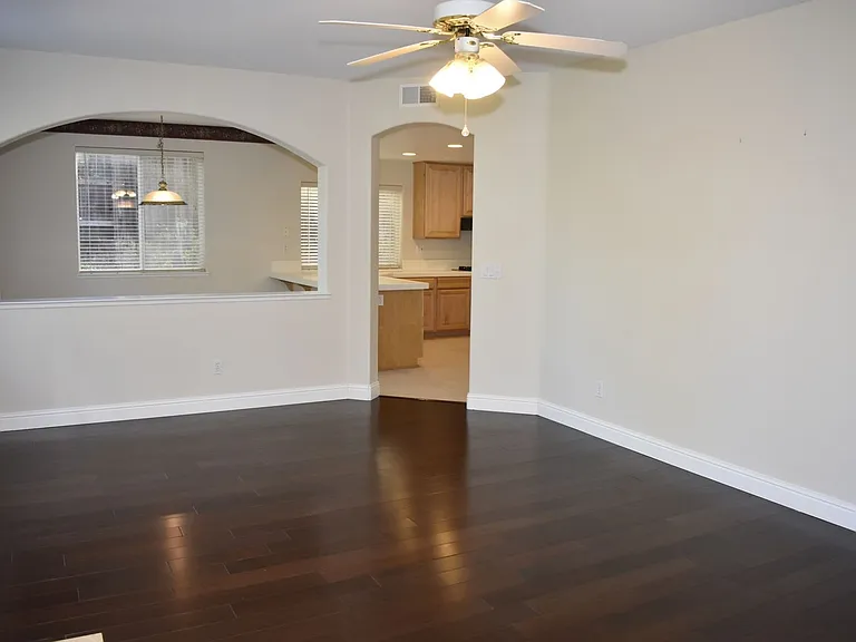 630 Rogers Cir — Photo 10