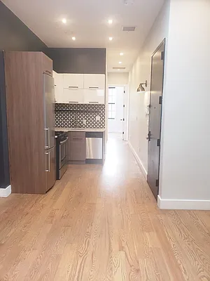 Rented by Lodger Corp | media 16