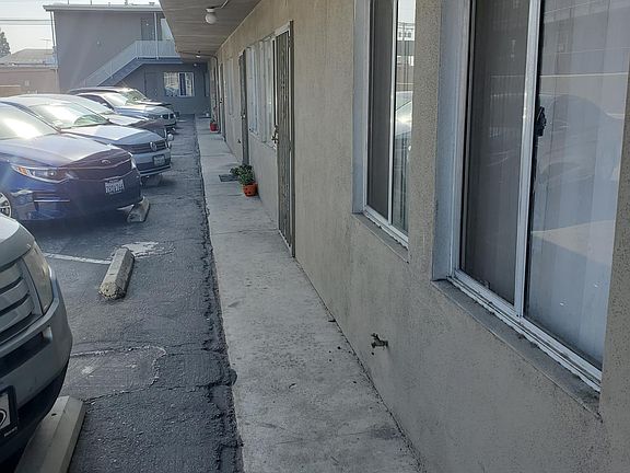 3rd image of 11877 Grevillea Ave #9