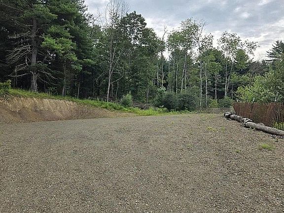 5th image of 2879 Winslow Hill Rd