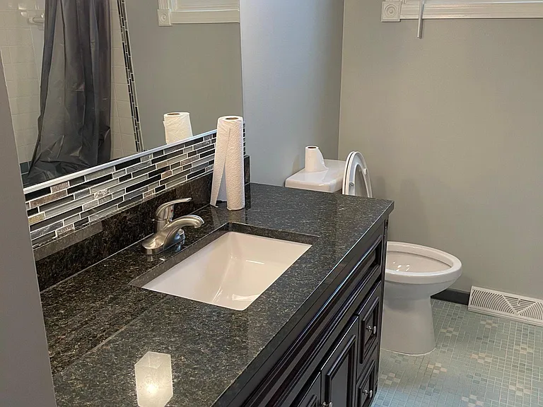 Highview Cir — Photo 10