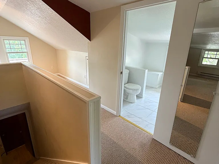 516 Washington St S — Photo 22