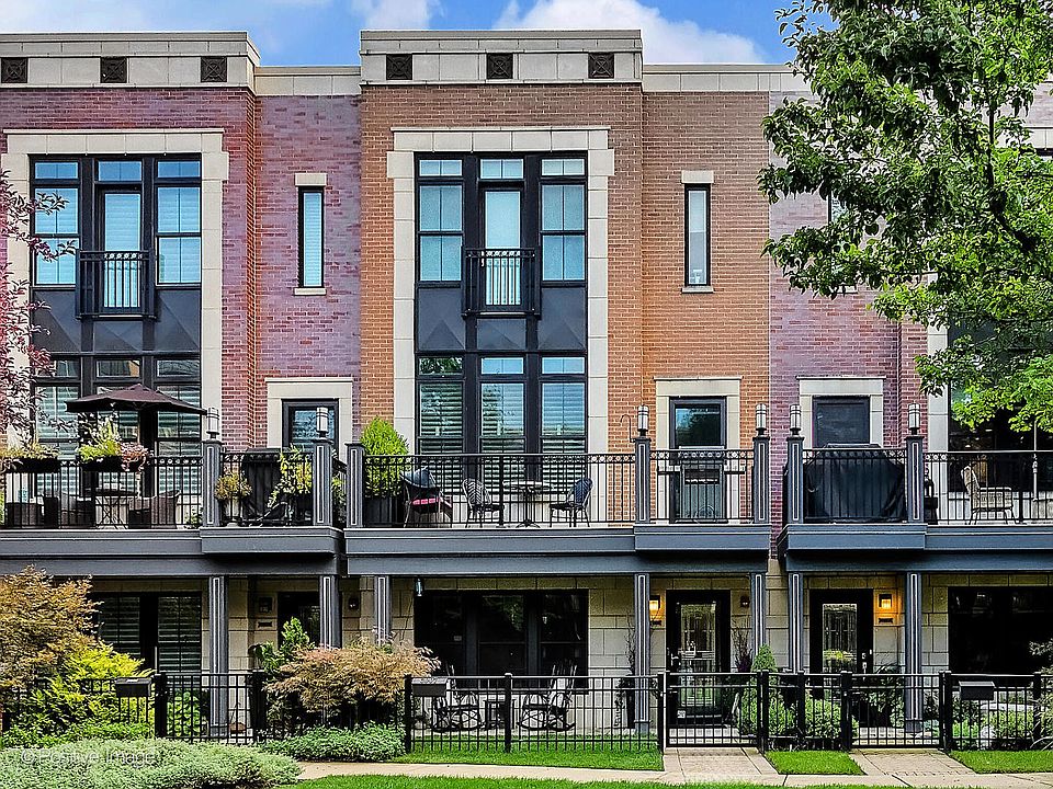 1st image of 3007 W Newport Ave
