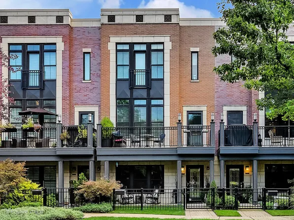 3007 W Newport Ave, Chicago, IL 60618
