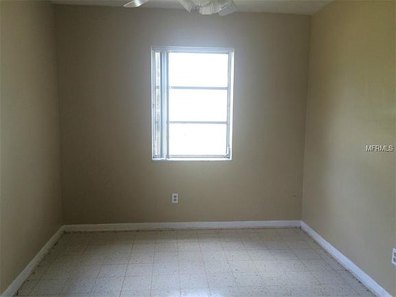 3rd image of 901 W Village Dr